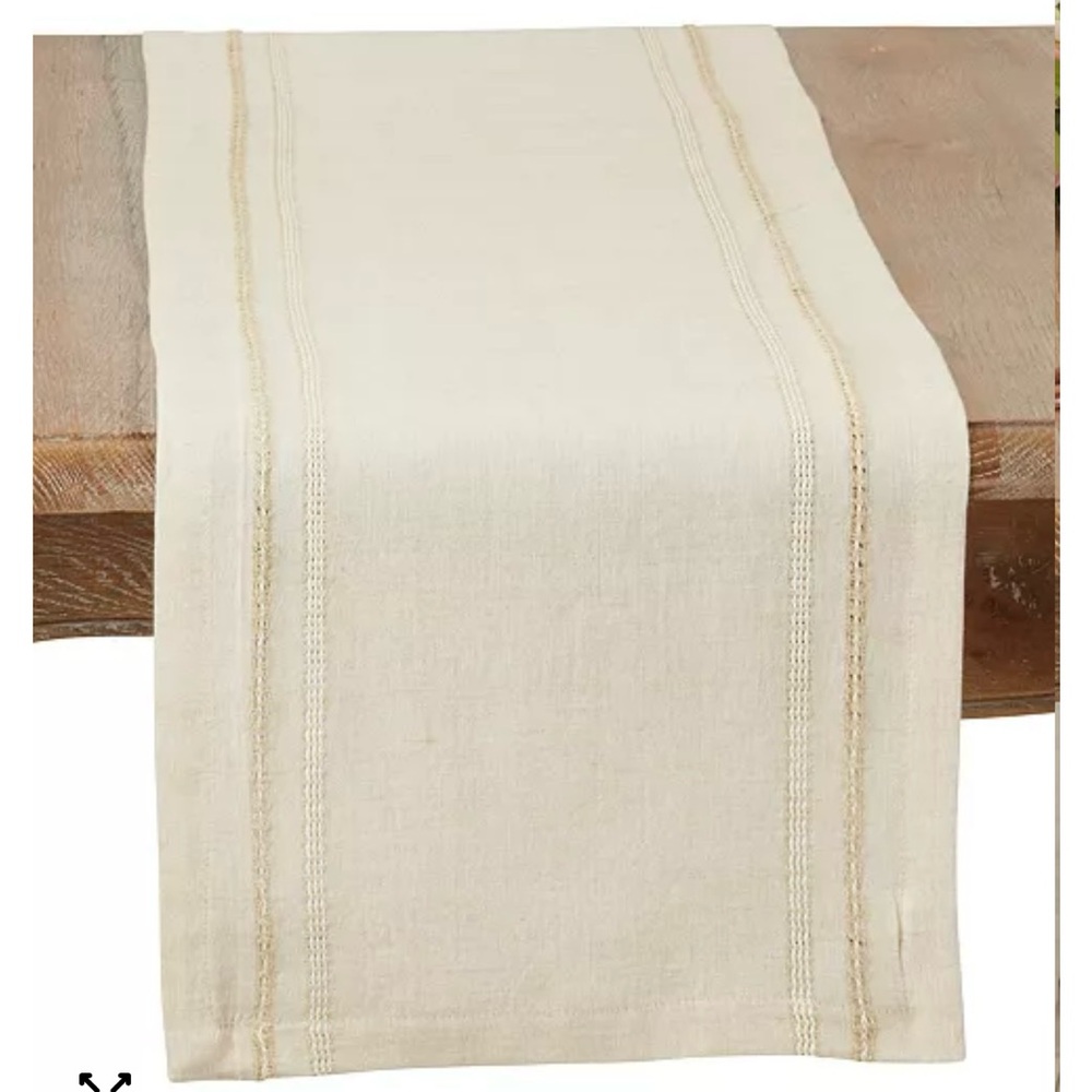 Elegant Cream Table Runner